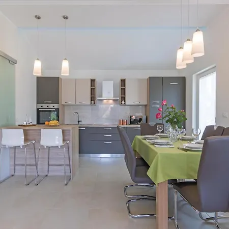 Prázdninový dům Two-bedroom In